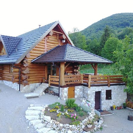 Bear'S Log Villa Seliste Dreznicko Exteriör bild